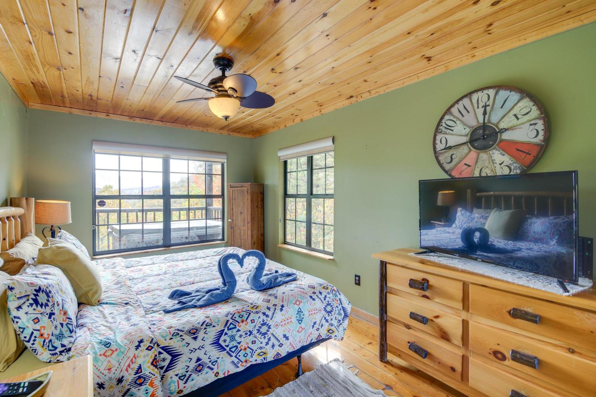 Above And Beyond Pigeon Forge Cabin With Prime Views! מראה חיצוני תמונה