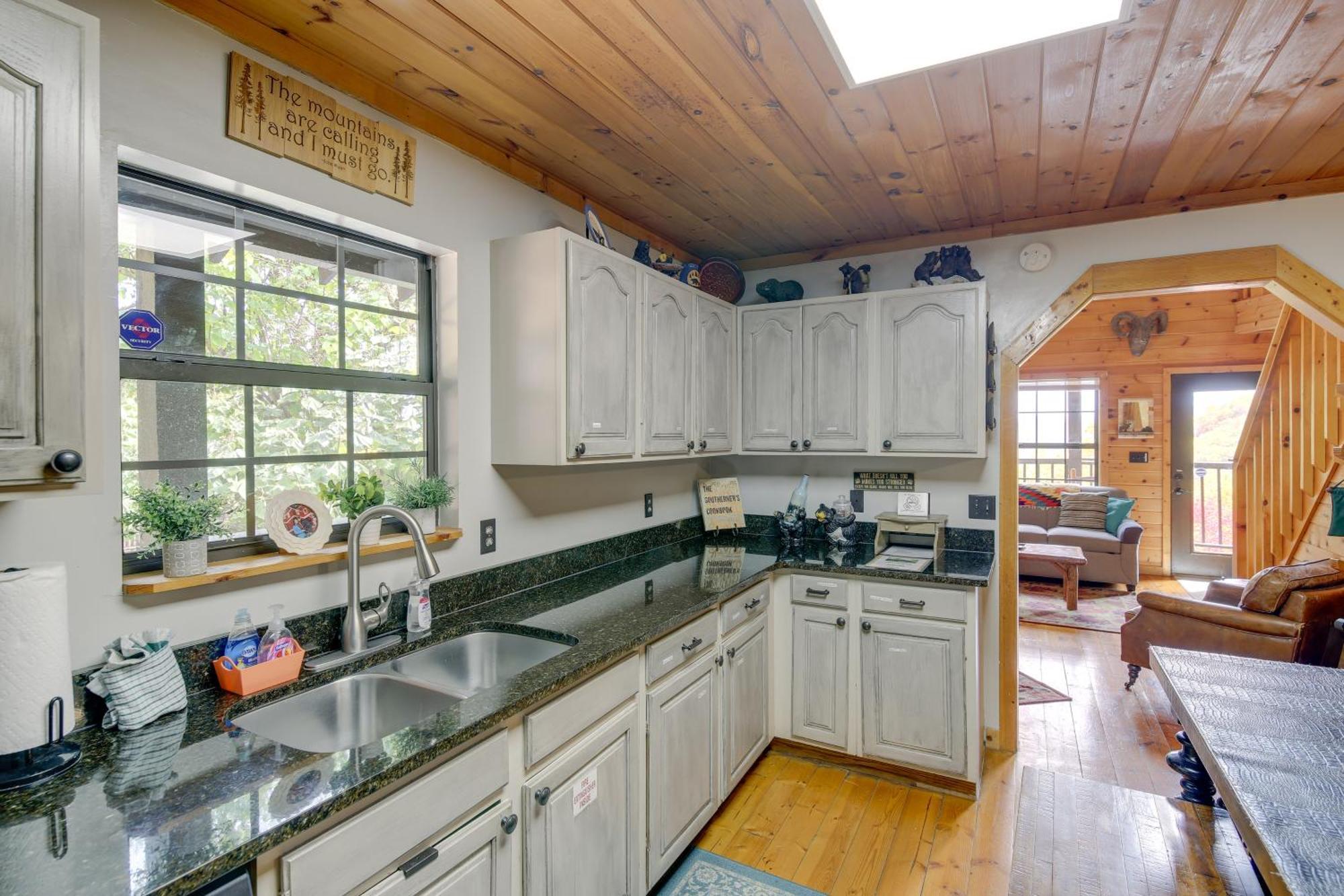 Above And Beyond Pigeon Forge Cabin With Prime Views! מראה חיצוני תמונה